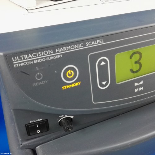 ETHICON Ultracision Harmonic Scalpel 300 GEN 04 Electrosurgical Unit